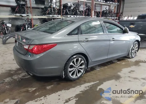 2013 Hyundai Sonata Se 2.0T z USA, uszkodzony, nr VIN 5NPEC4AB6DH767154